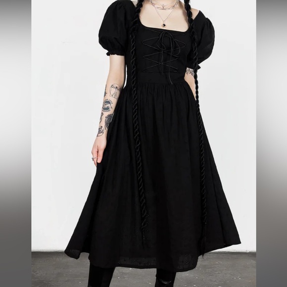 Disturbia Dresses & Skirts - Disturbia Lithia Lace-up Broderie Lace Midi Dress